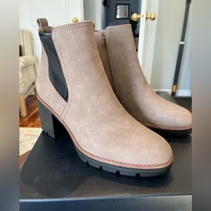 Naturalizer ankle boots